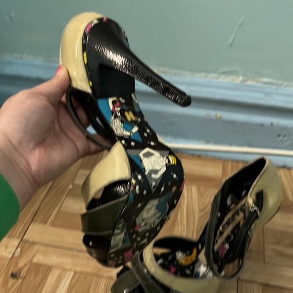 Harajuku lovers- high heel platforms - Picture 3 of 3